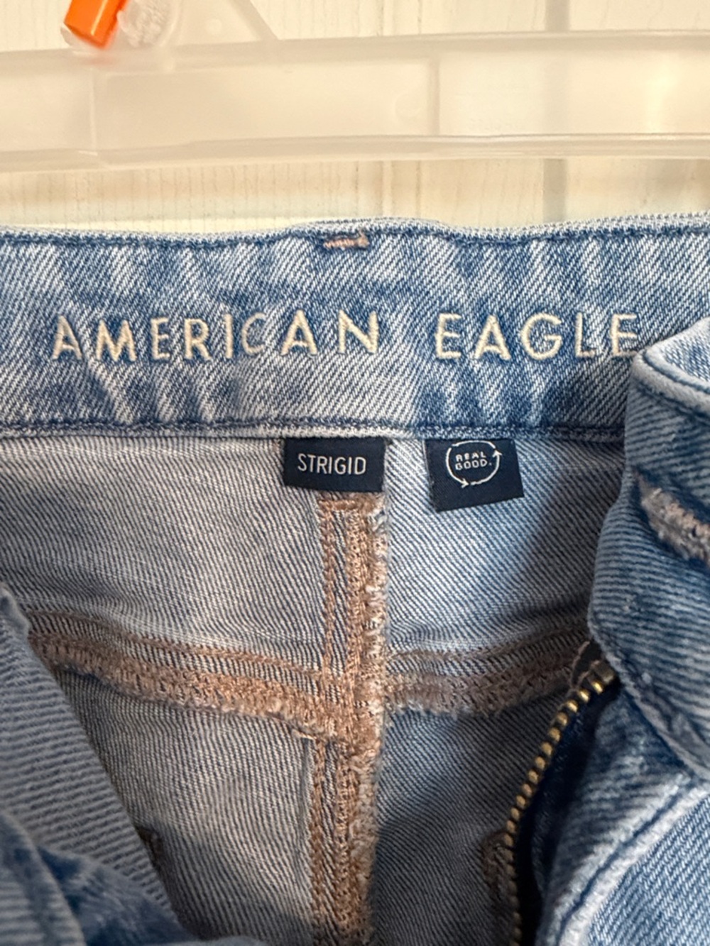 American Eagle Outfitters Light Wash Distressed Straight Leg Jeans - Picture 2 of 3